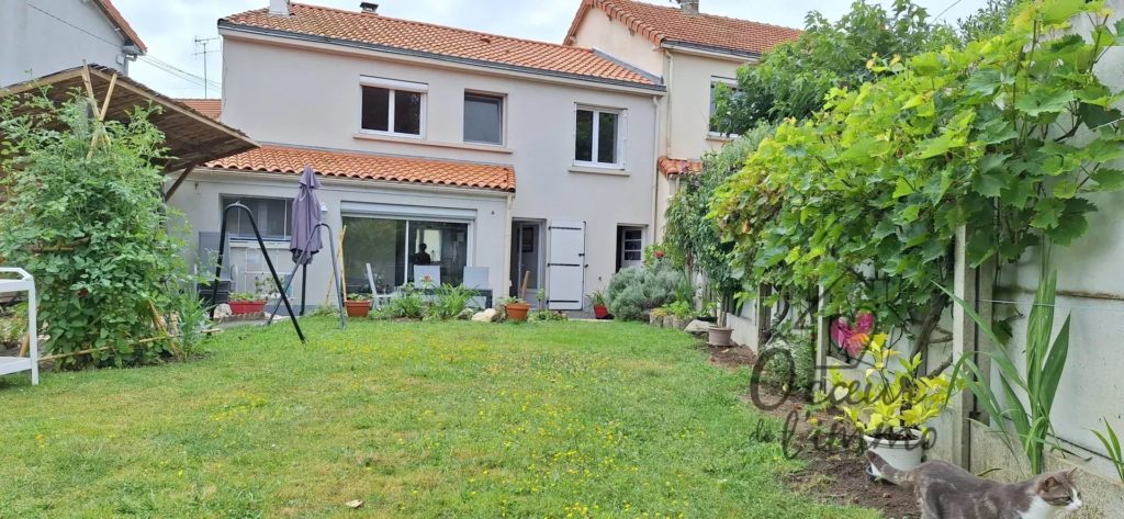 Maison plain pied  : 3 chambres + garage