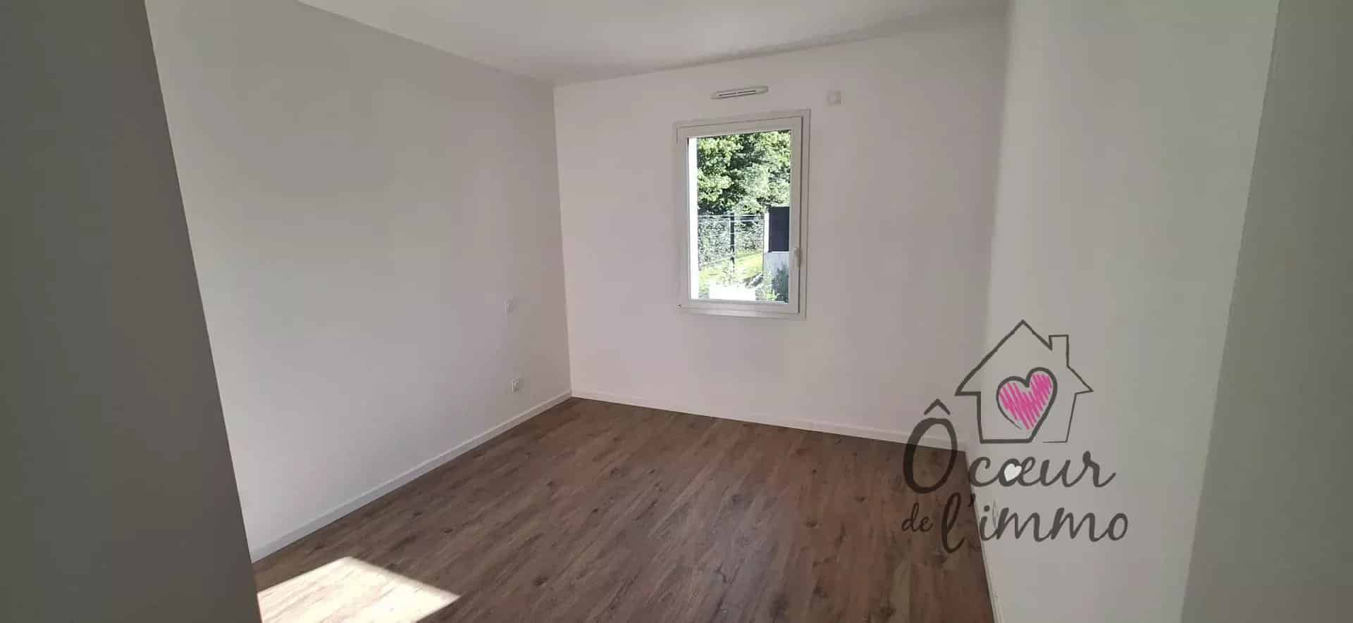 Plain pied 3 chambres  96m2 avec  garage