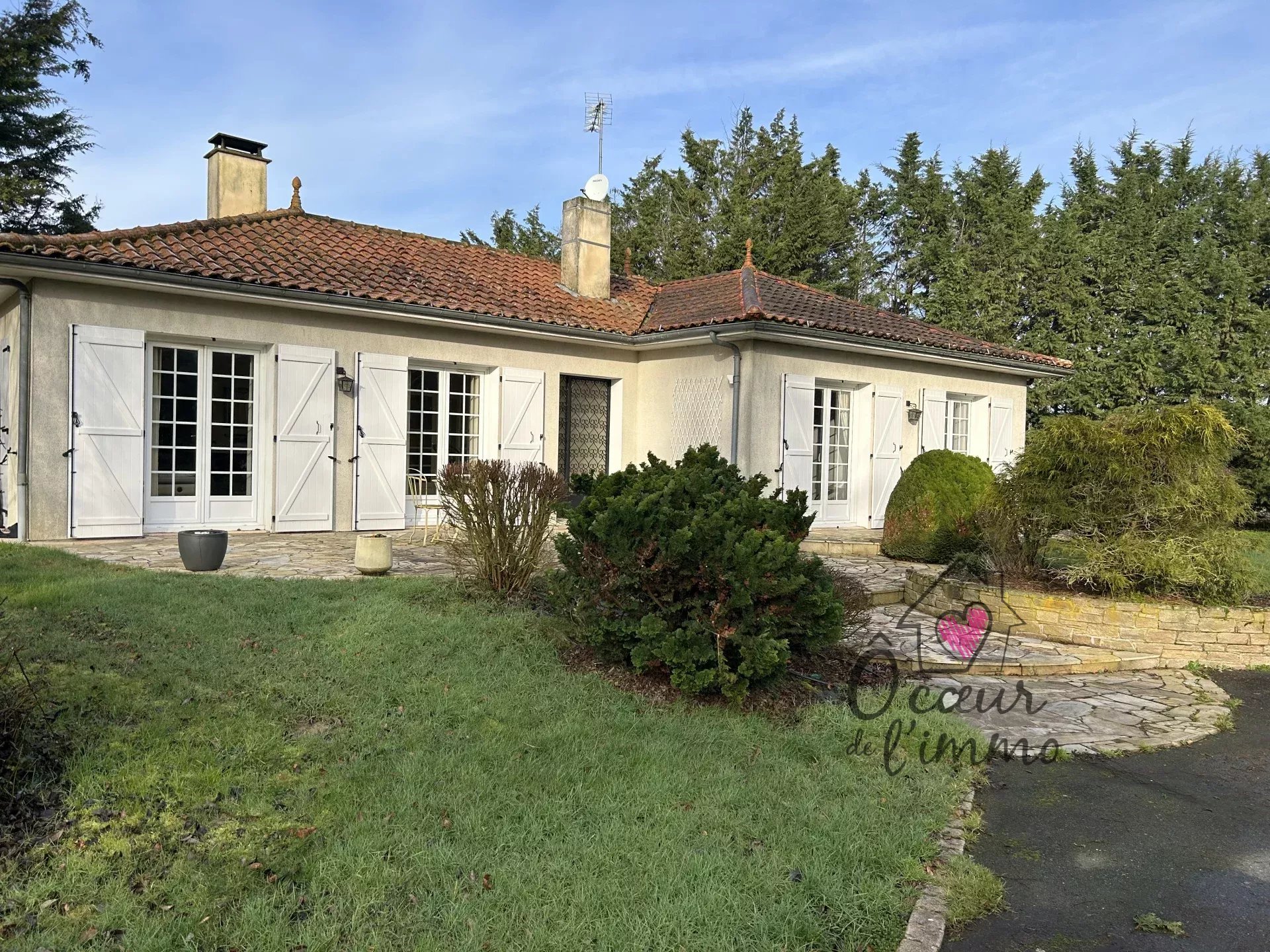PAVILLON DE 124M2 SUR 4800M² DE TERRAIN