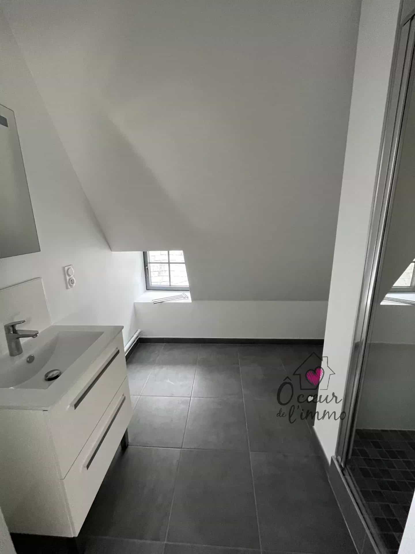 CHOLET – CENTRE VILLE  -APPARTEMENT T3 NEUF