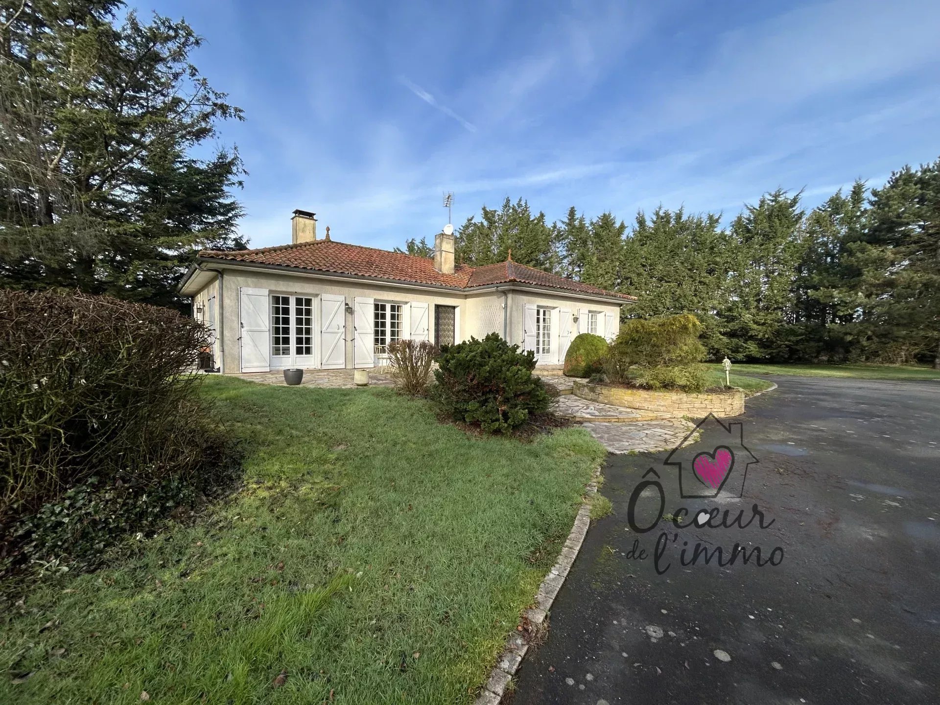 PAVILLON DE 124M2 SUR 4800M² DE TERRAIN