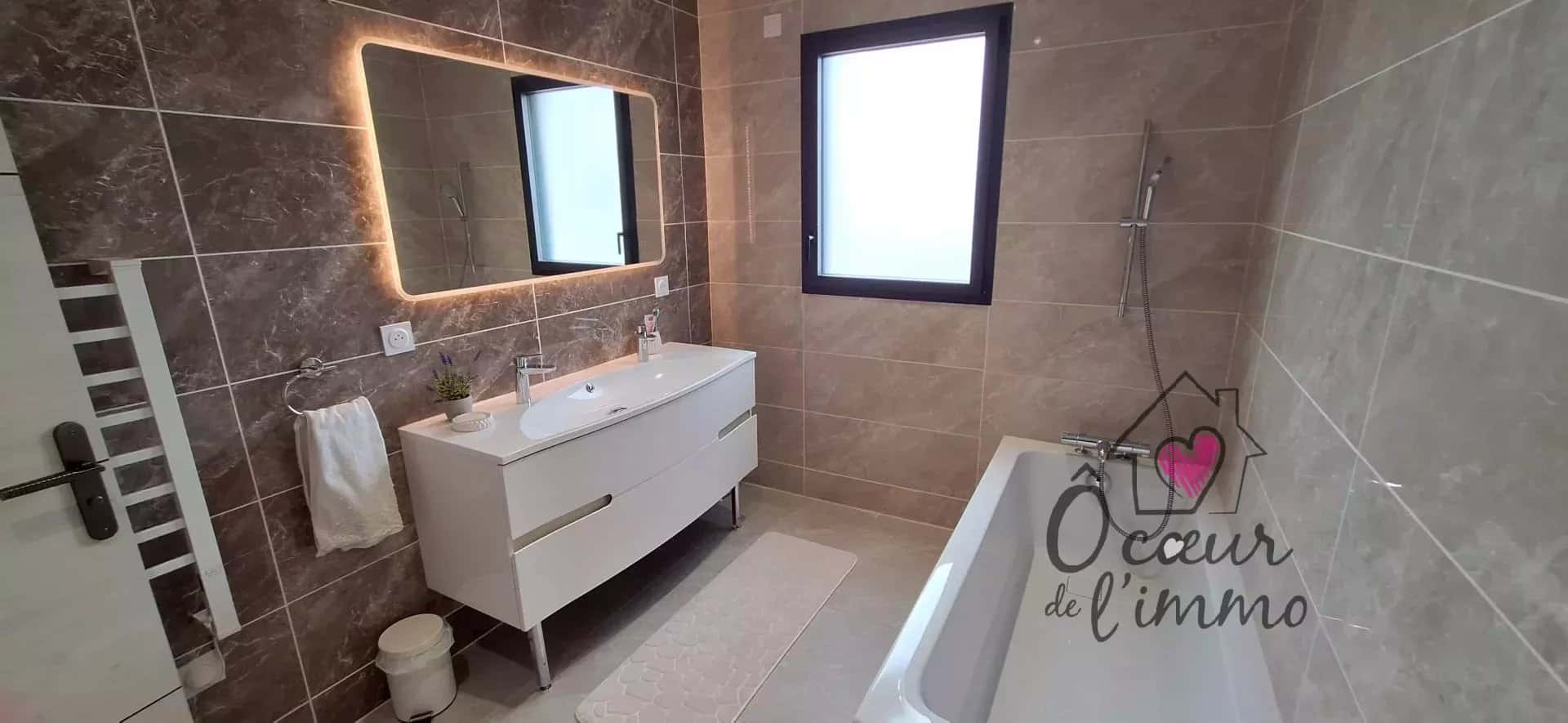 Plain Pied  moderne : 146 m2  : 4 chambres…