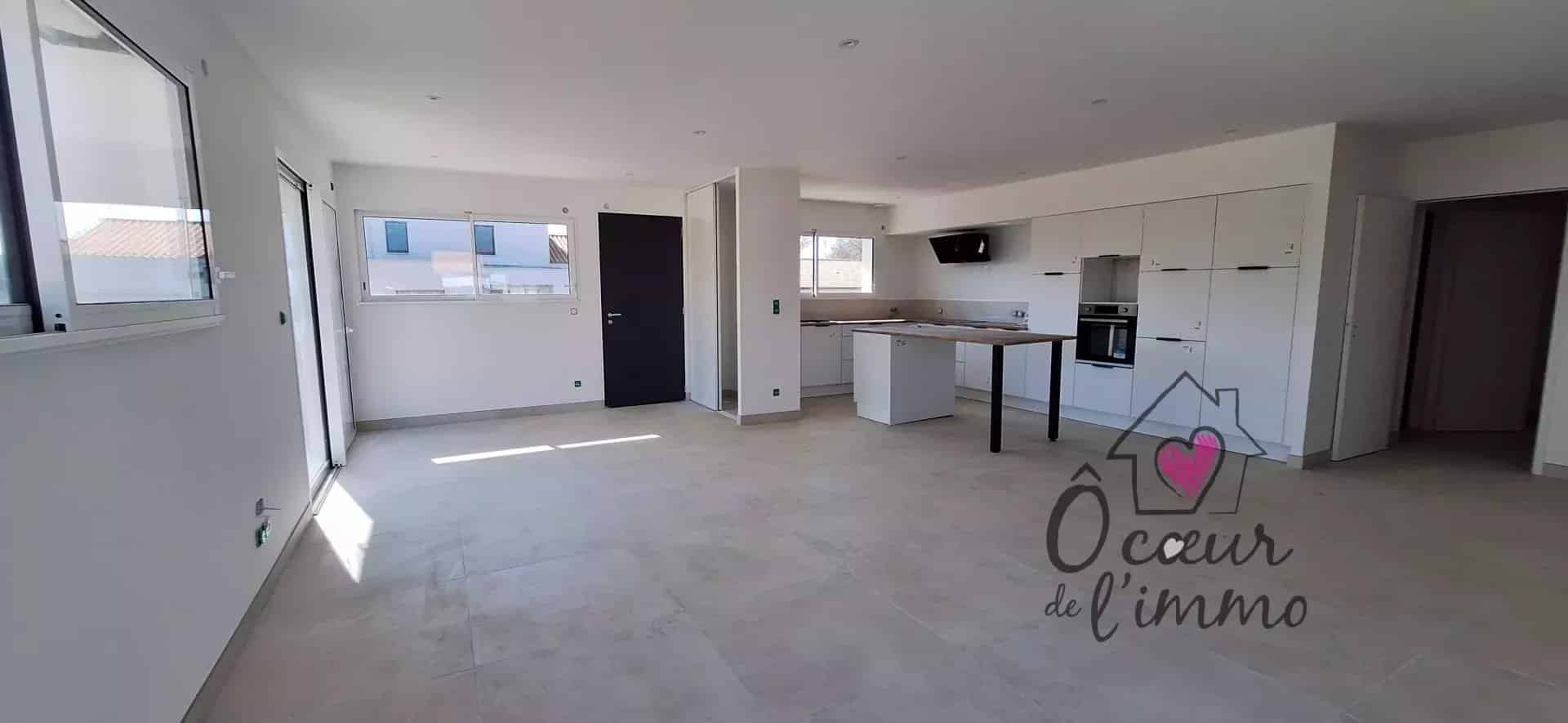 Plain pied  3 chambres  : 112m2 + garage
