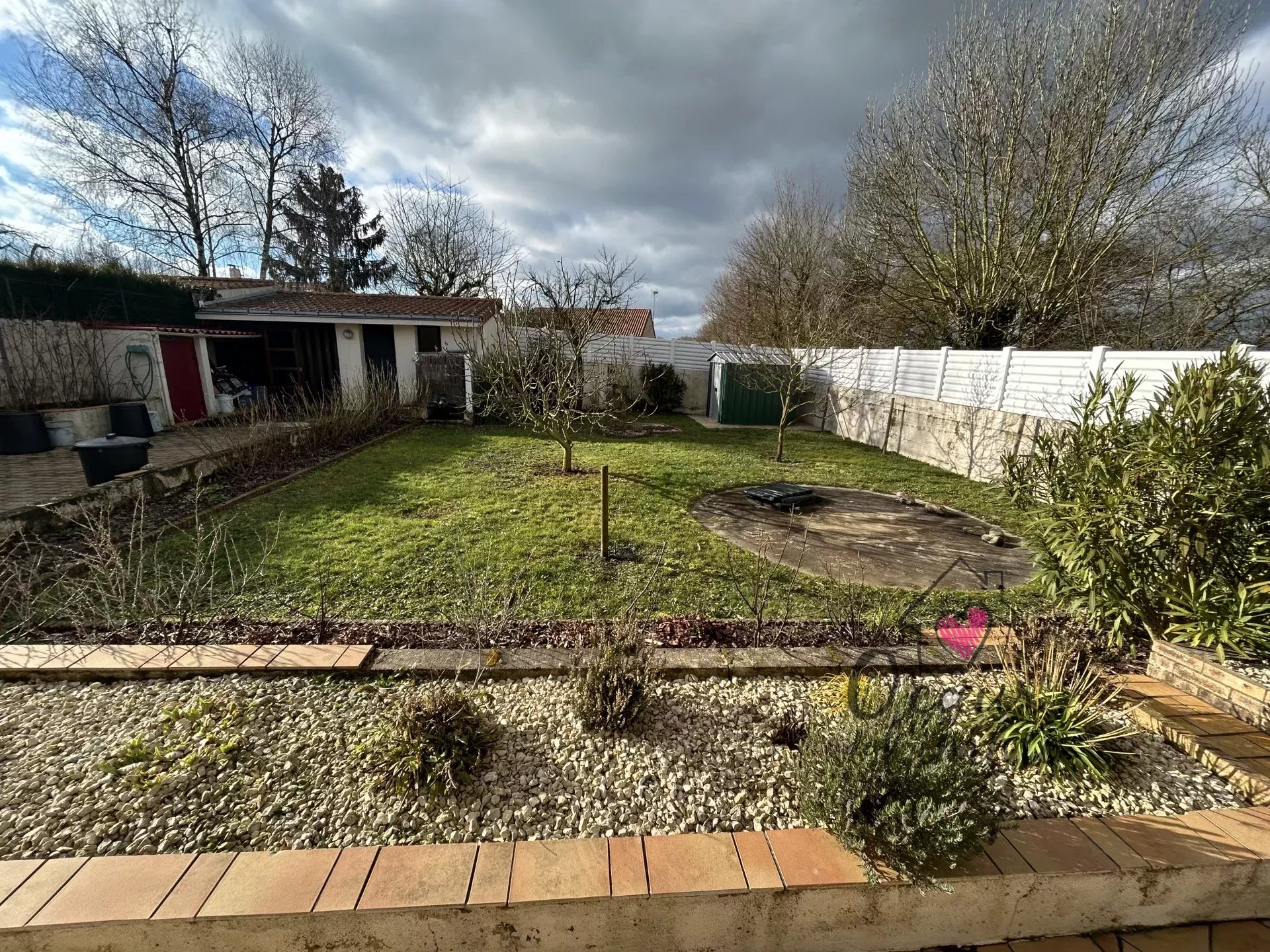 PLAIN PIED 118M² NUAILLE