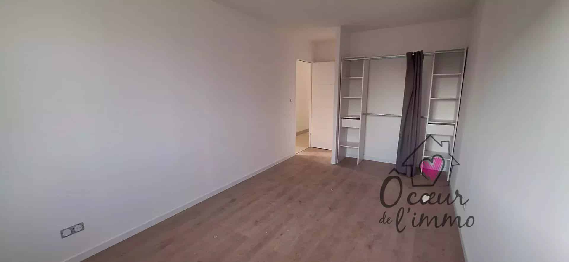 Plain pied  3 chambres  : 112m2 + garage