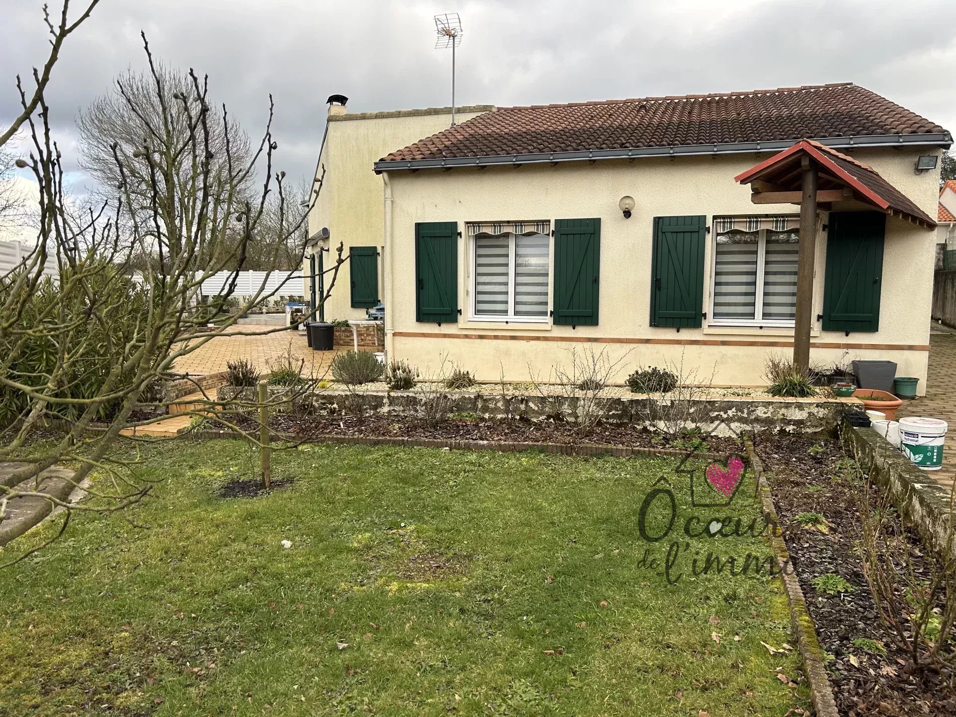 PLAIN PIED 118M² NUAILLE