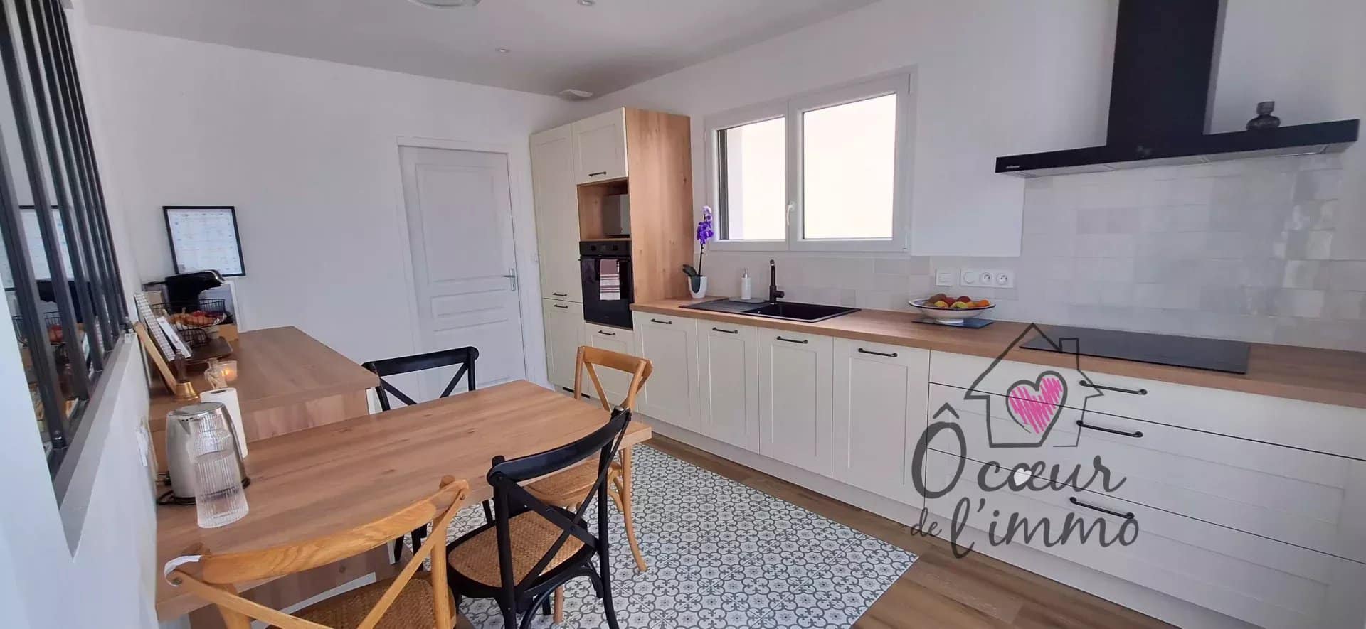 Plain pied  : 3 chambres avec garage.