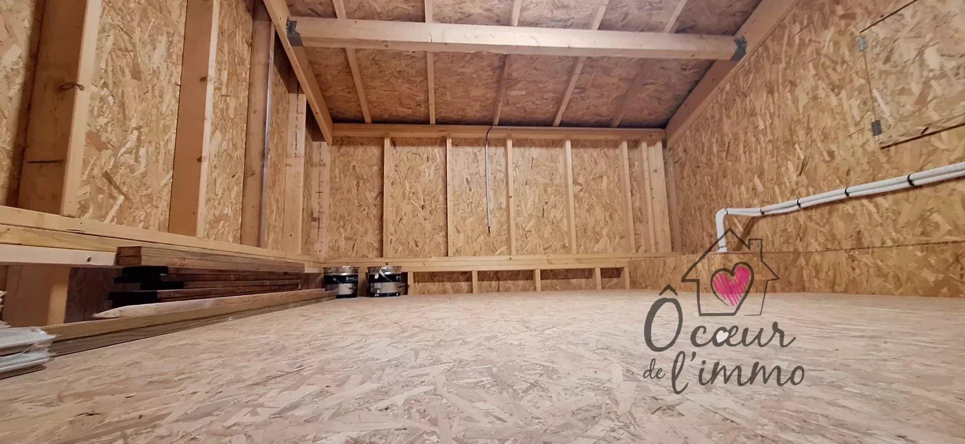 Plain pied : 3 chambres + garage.