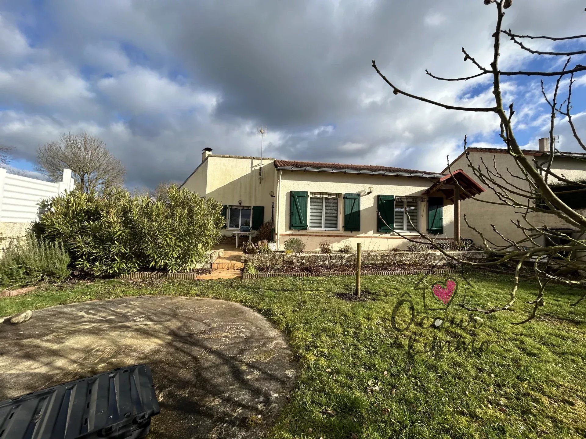 PLAIN PIED 118M² NUAILLE