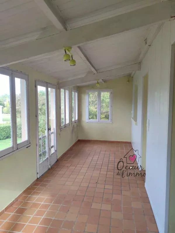 PAVILLON SUR SOUS SOL