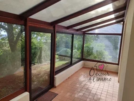 PAVILLON SUR SOUS SOL