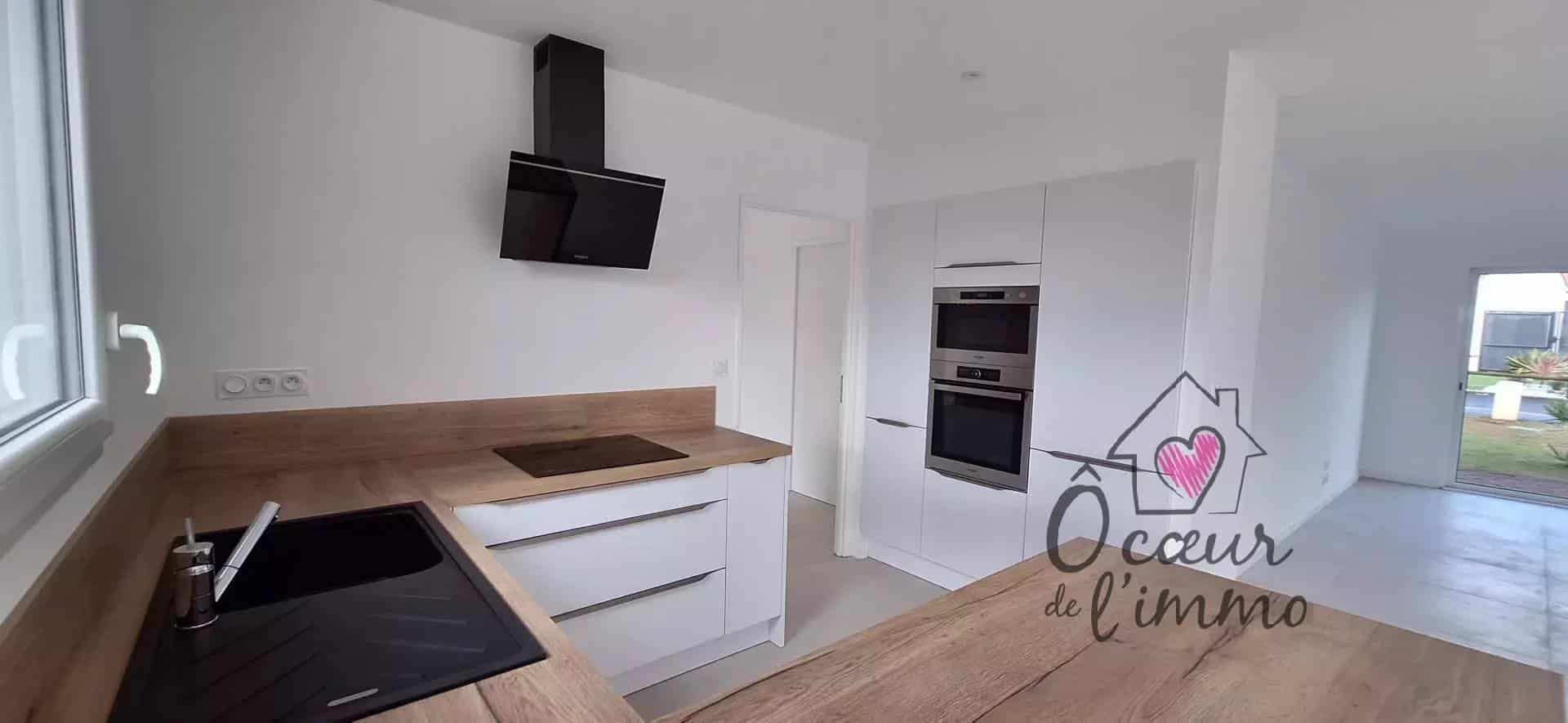 Plain pied  : 3 chambres + Garage