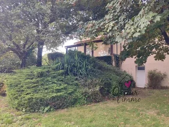 PAVILLON SUR SOUS SOL