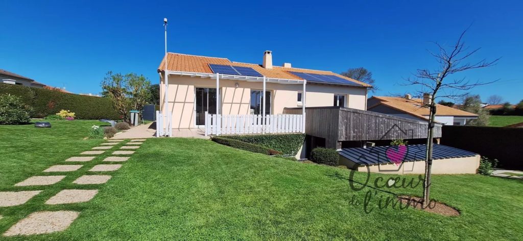 maison 95 m2 rénovée  sur  sous sol.