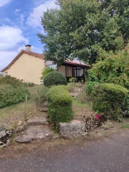 PAVILLON SUR SOUS SOL