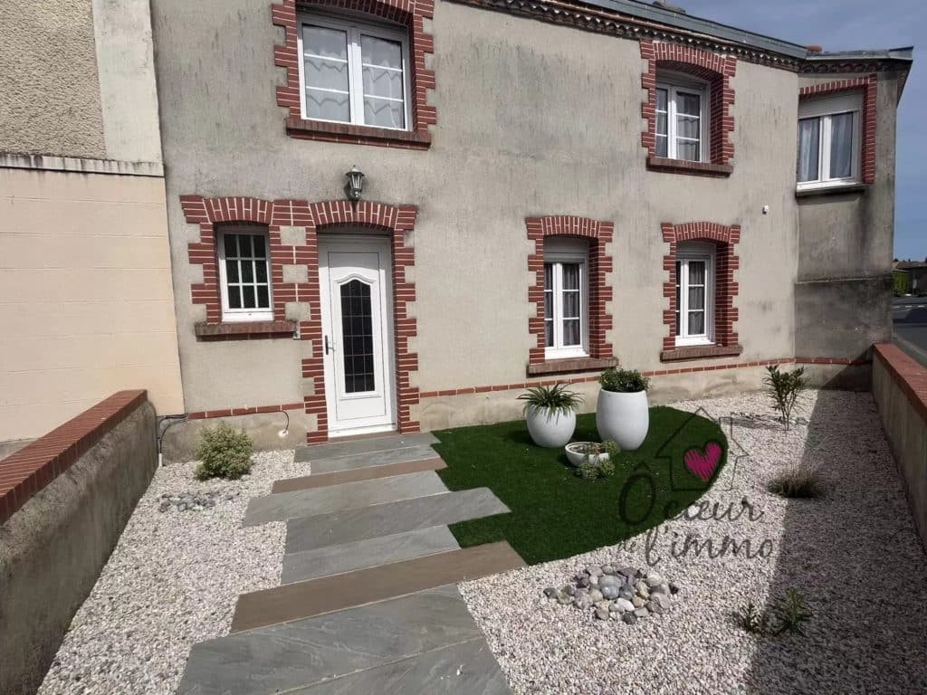 MAISON 3 CHAMBRES LA TOURLANDRY