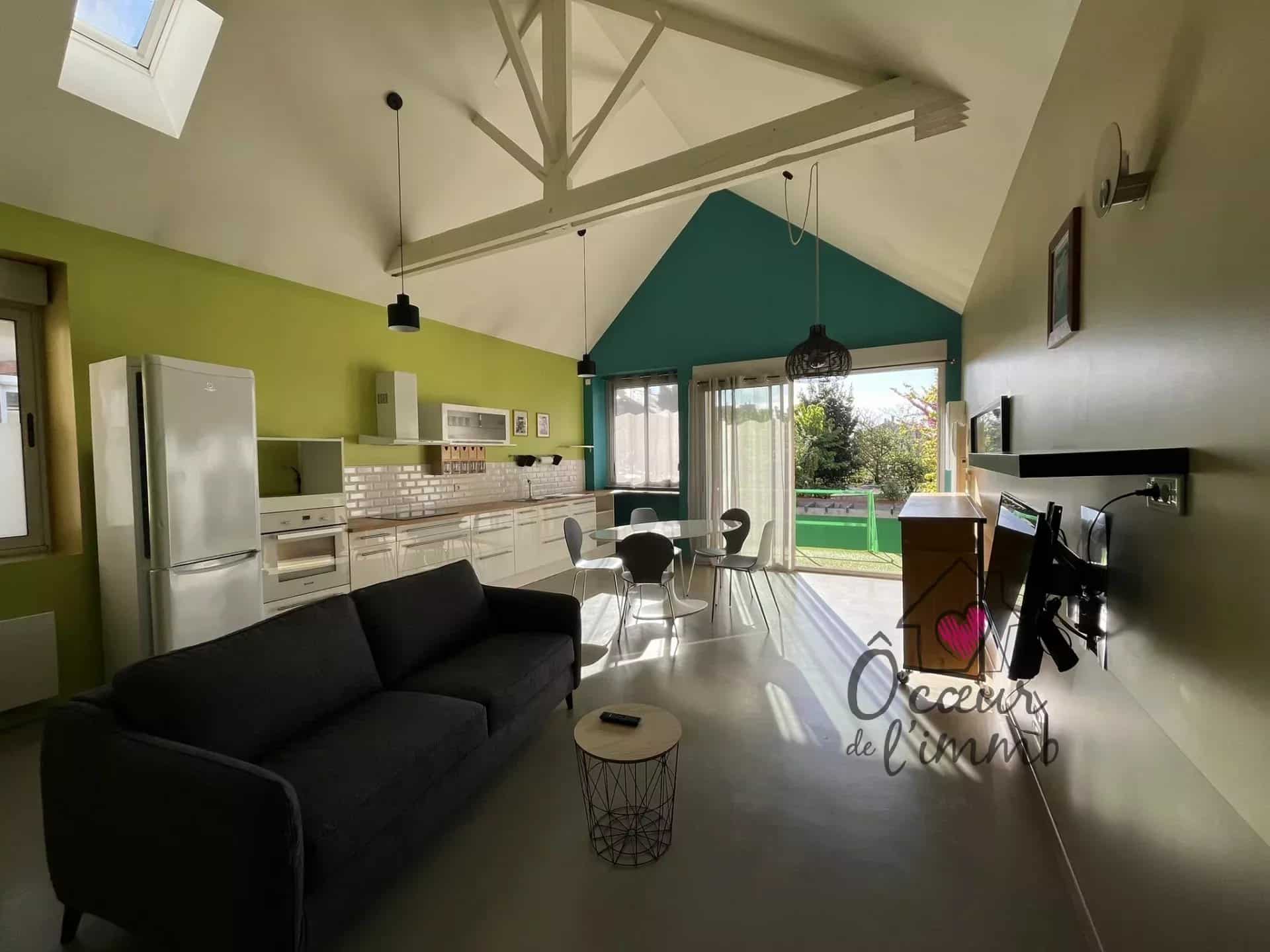 CHOLET APPARTEMENT T2 MEUBLE CENTRE VILLE