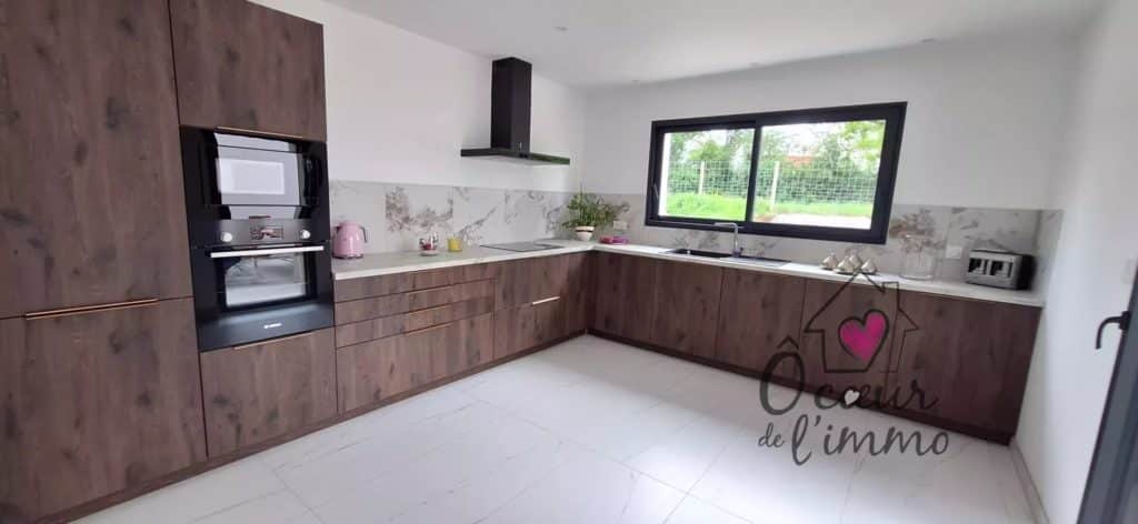 Plain pied moderne   4 chambres  avec garage