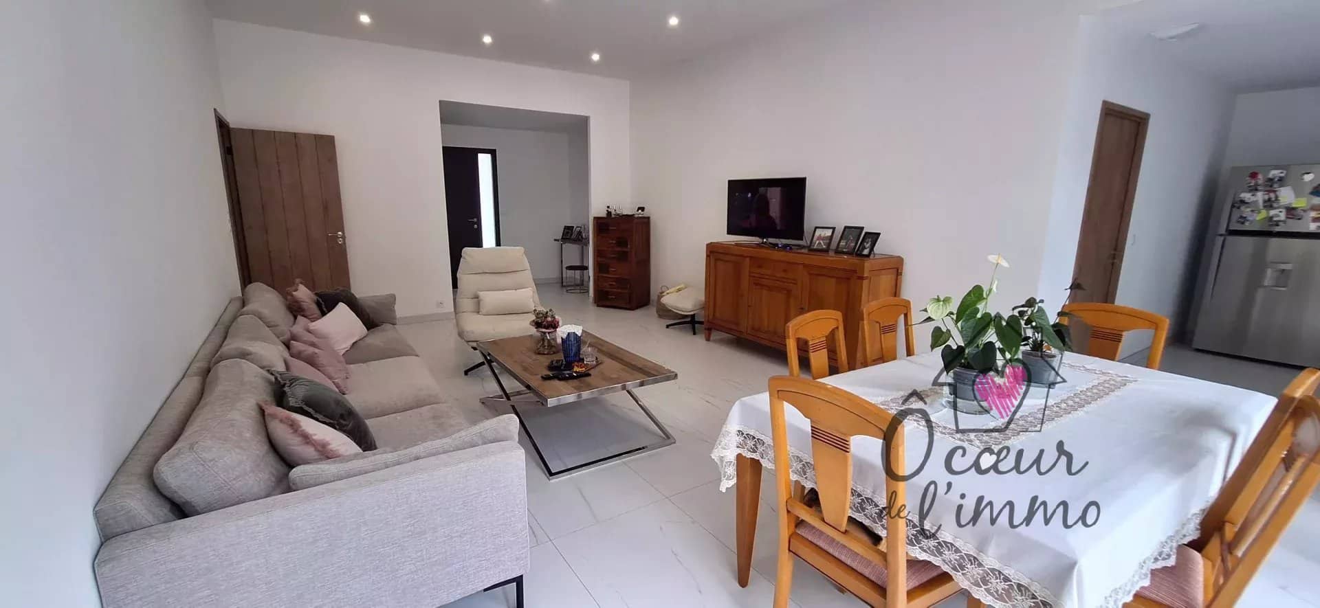 Plain pied moderne   4 chambres  avec garage