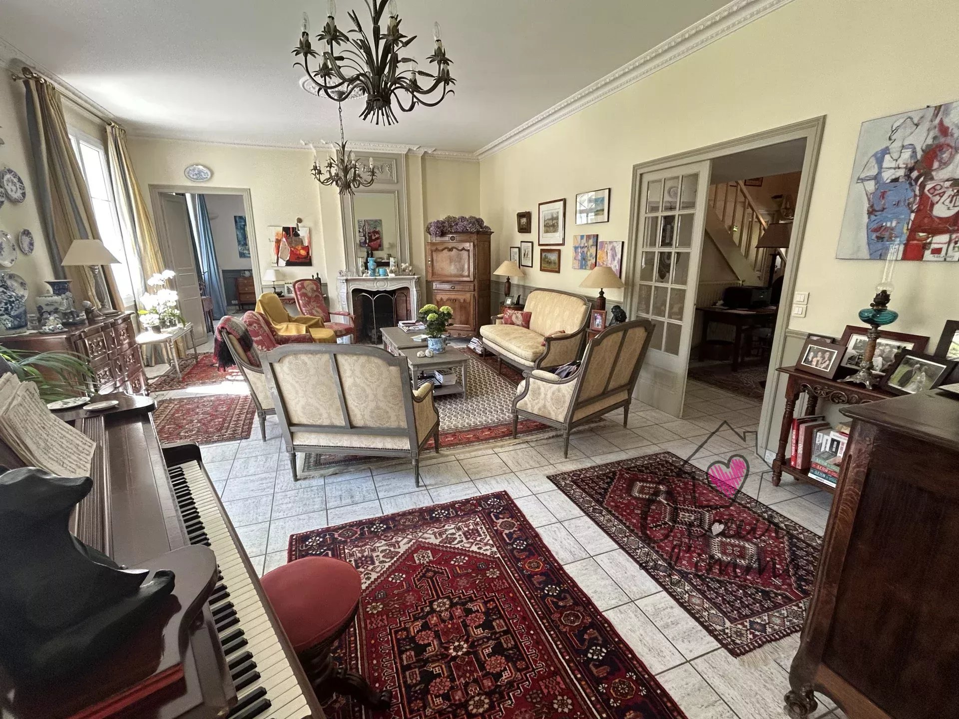 PROPRIETE  DE 230M² SUR 2,7 hectares
