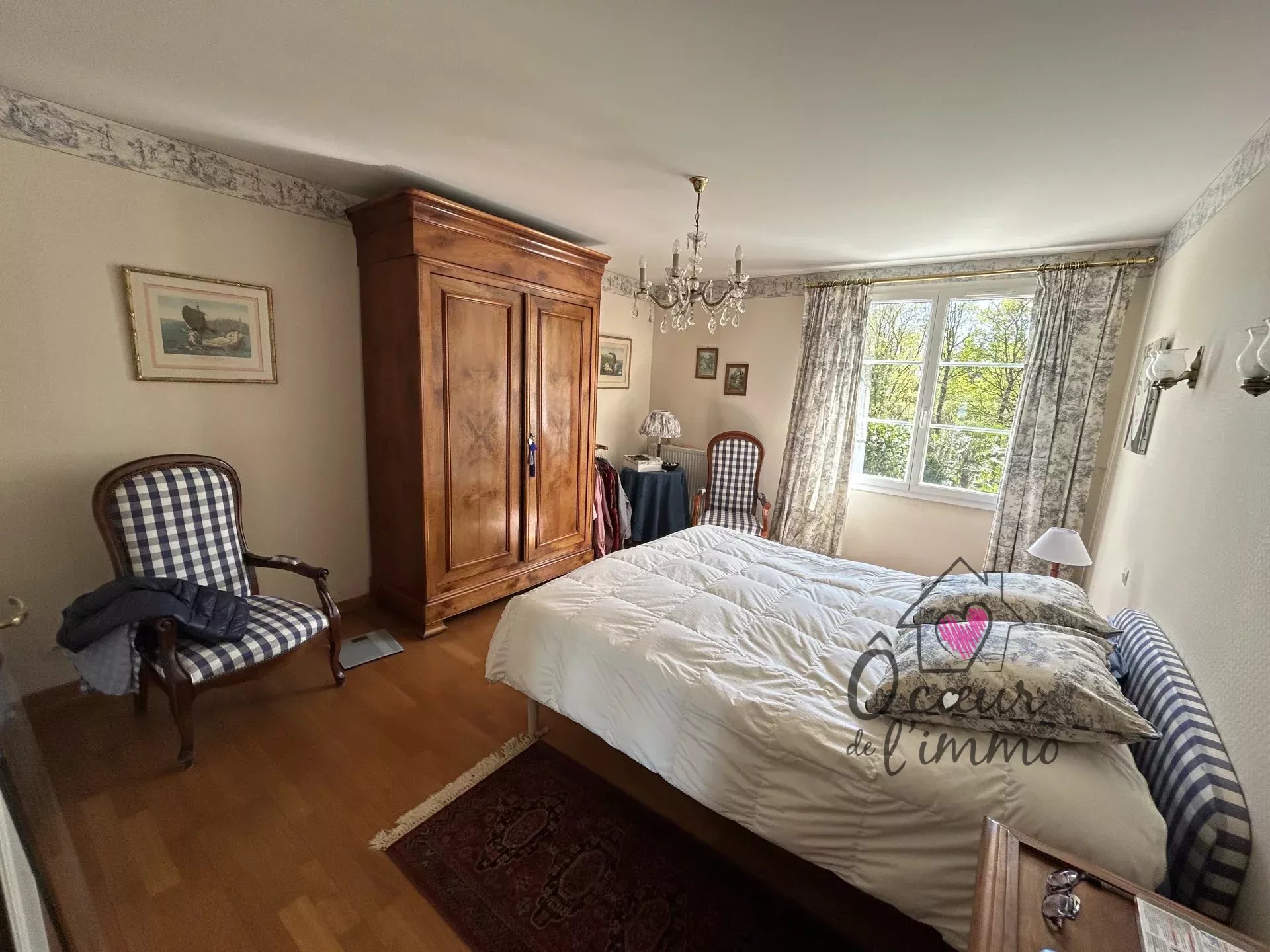 PROPRIETE  DE 230M² SUR 2,7 hectares