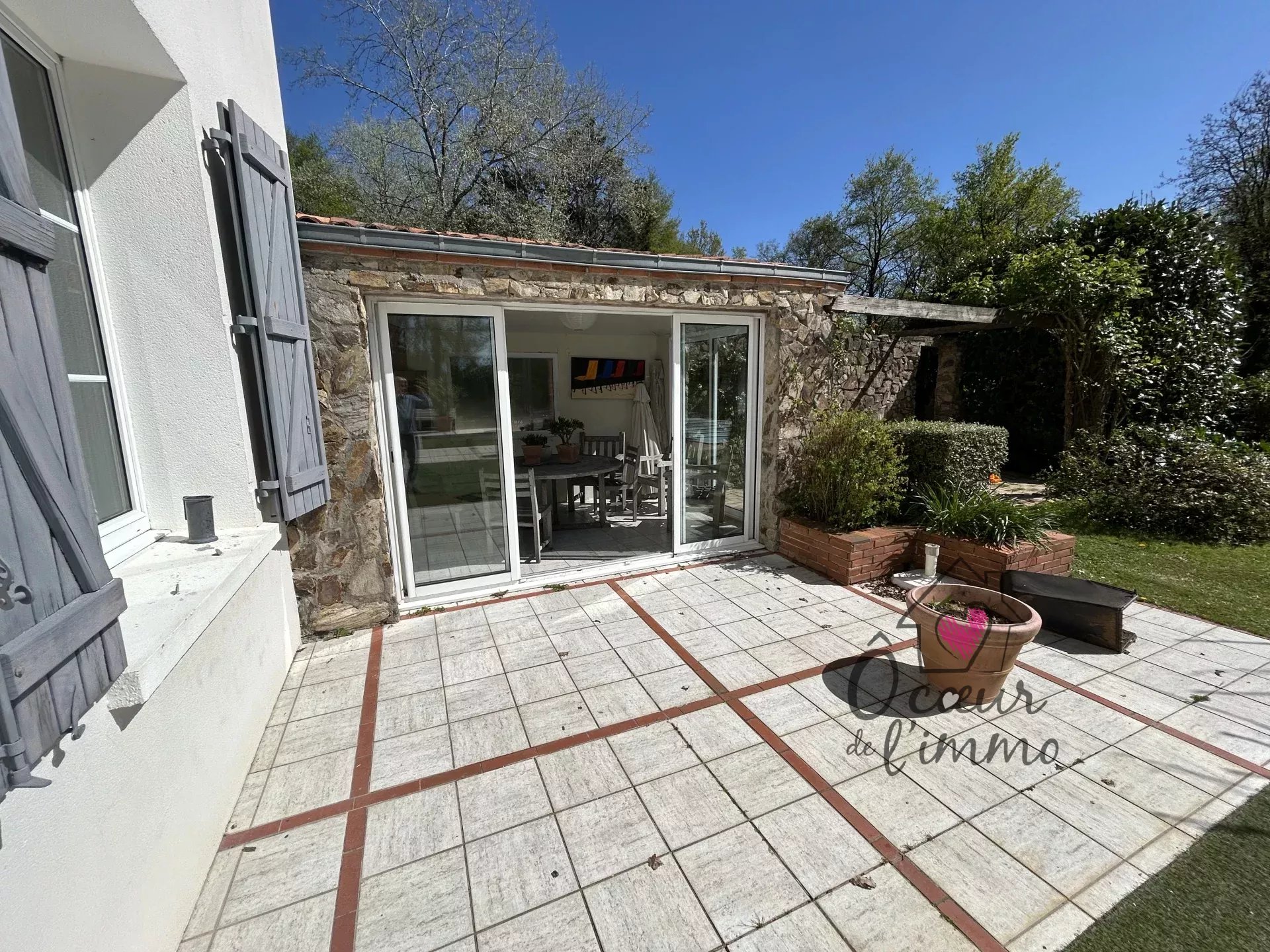 PROPRIETE  DE 230M² SUR 2,7 hectares