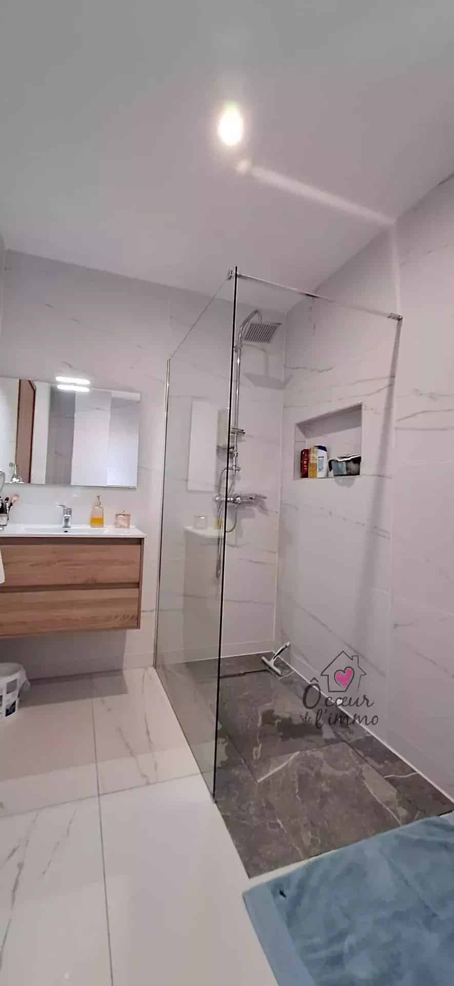 Plain pied moderne   4 chambres  avec garage
