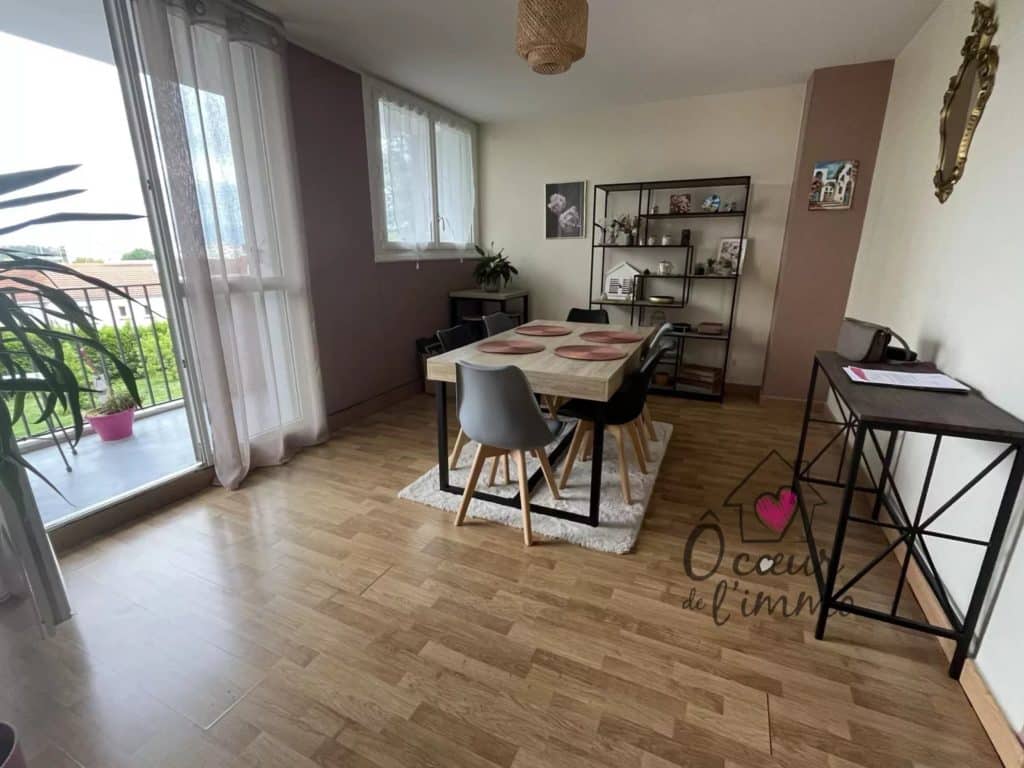 CHOLET APPARTEMENT 2 CHAMBRES