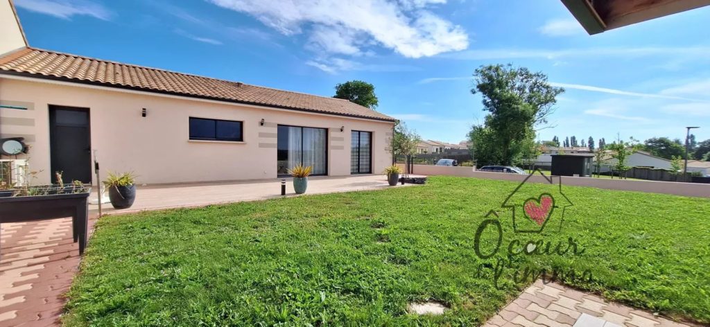 Plain pied 101m2 avec garage.