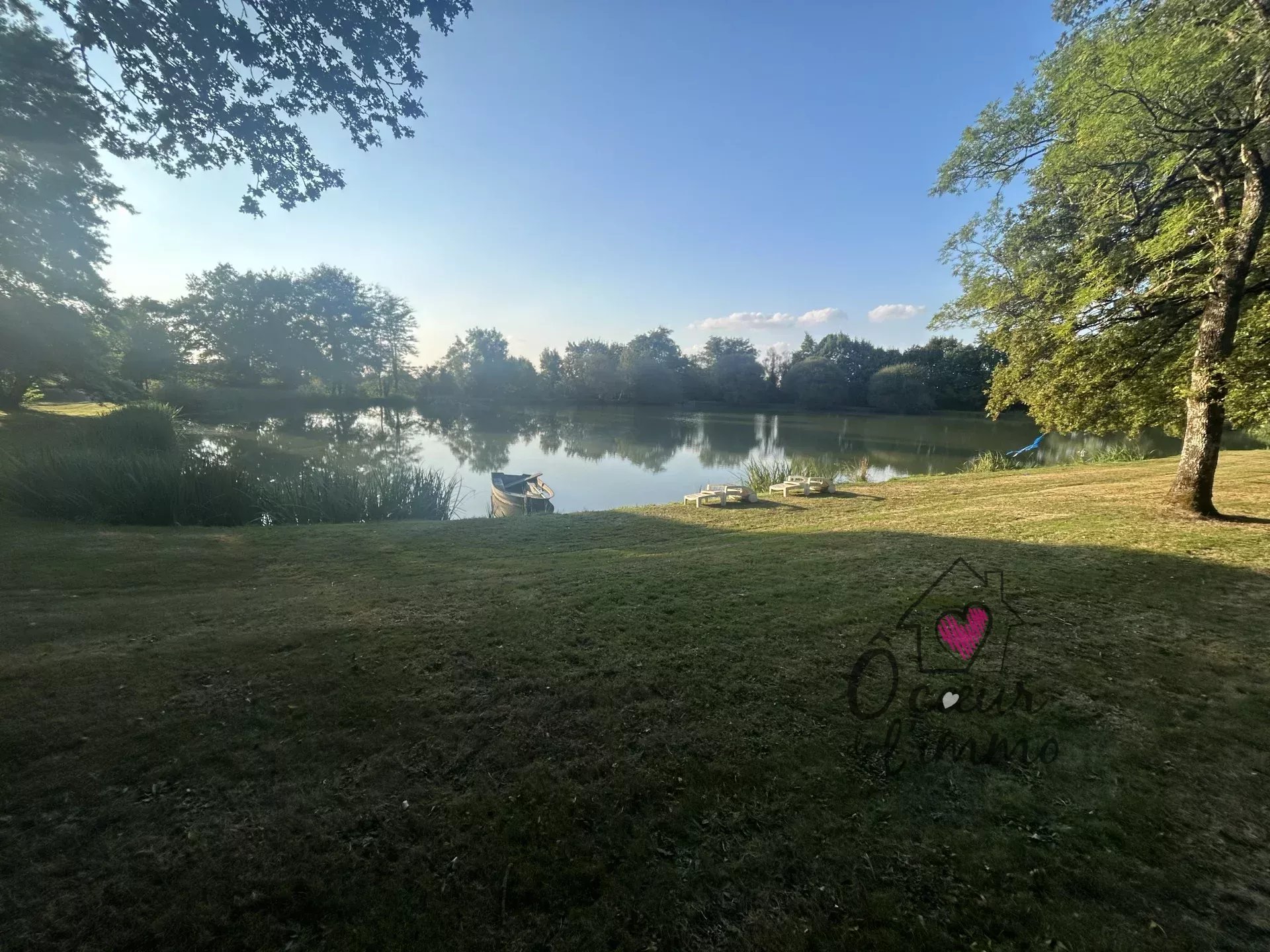 PROPRIÉTÉ AVEC ETANG
