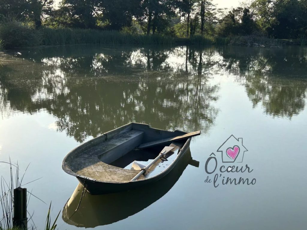 PROPRIÉTÉ AVEC ETANG