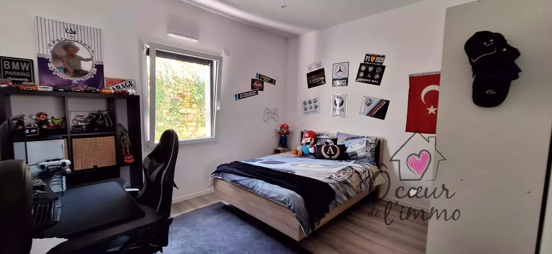 Plain pied : 4 chambres avec jardinet