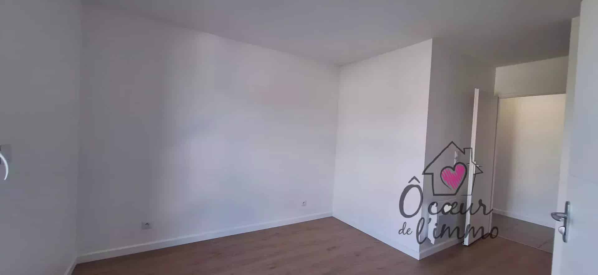 Appartement T2 de 2025 : 47 m2 + stationnement