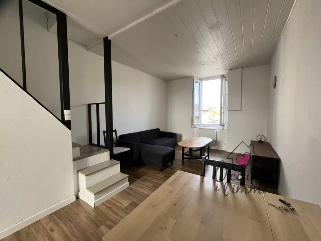 MORTAGNE/SEVRE APPARTEMENT MEUBLE