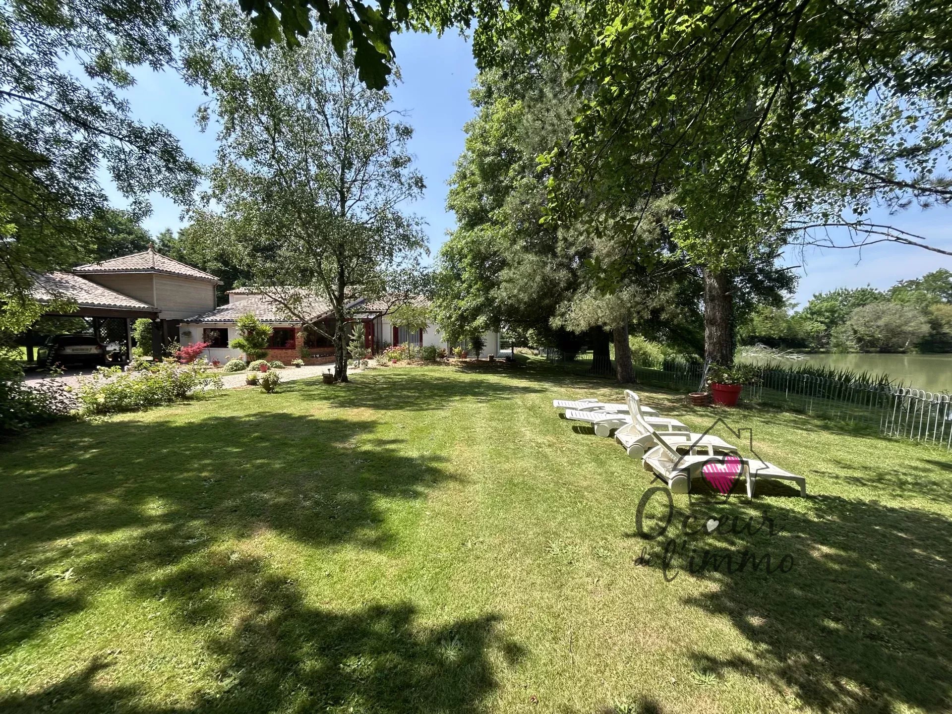 PROPRIÉTÉ AVEC ETANG