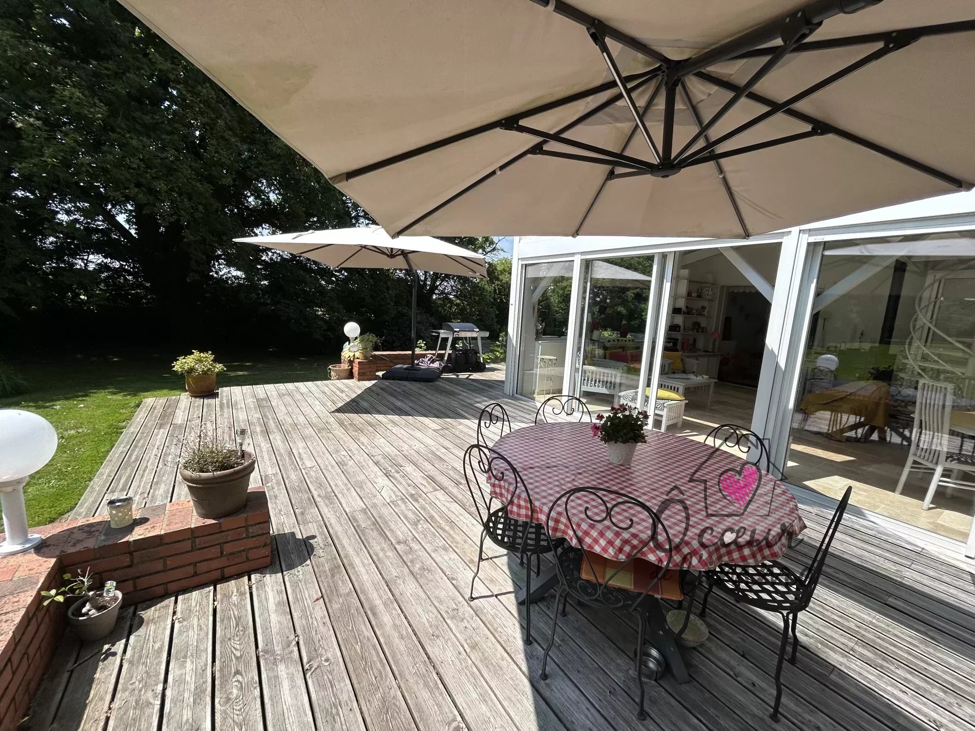 PROPRIÉTÉ AVEC ETANG