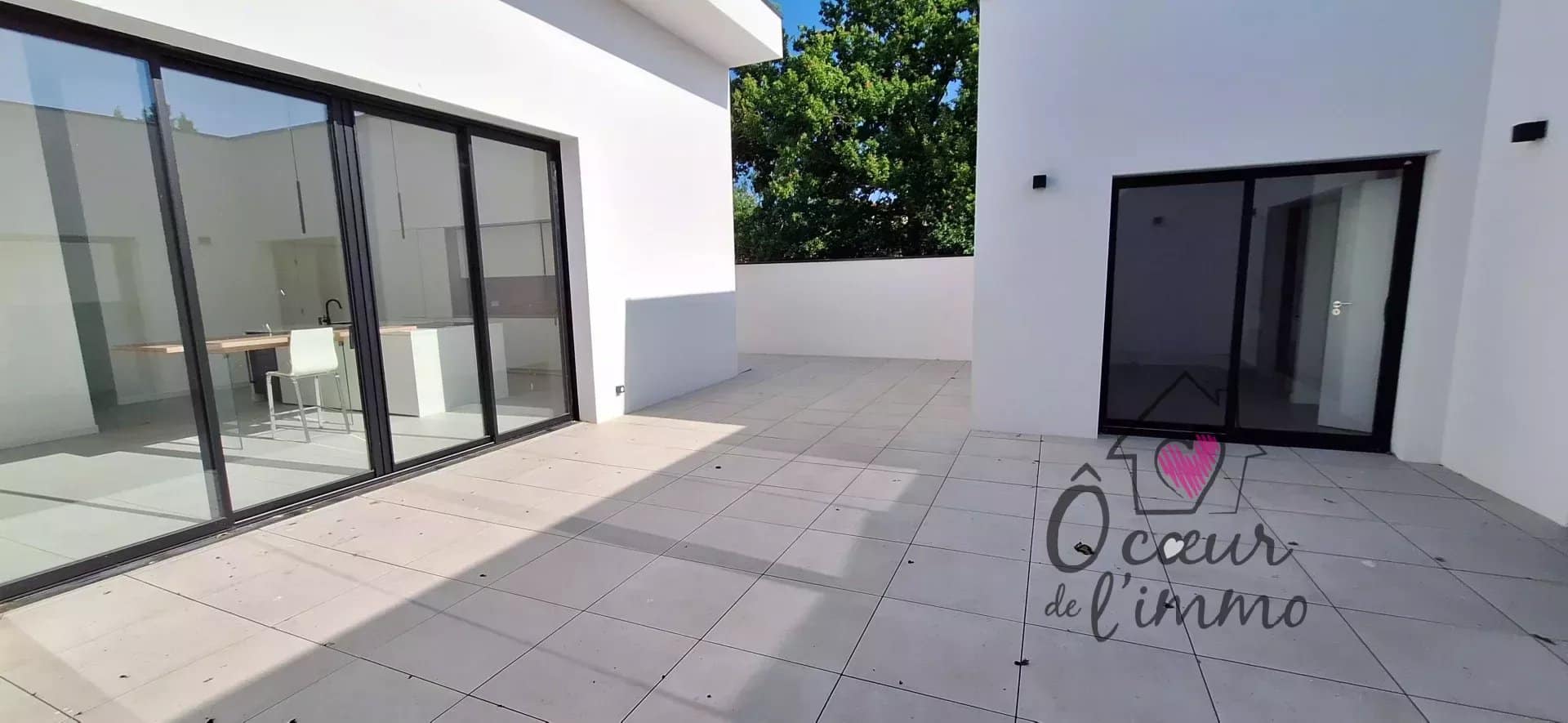 Maison d’architecte : 220m2 sur 900m2 de terrain.