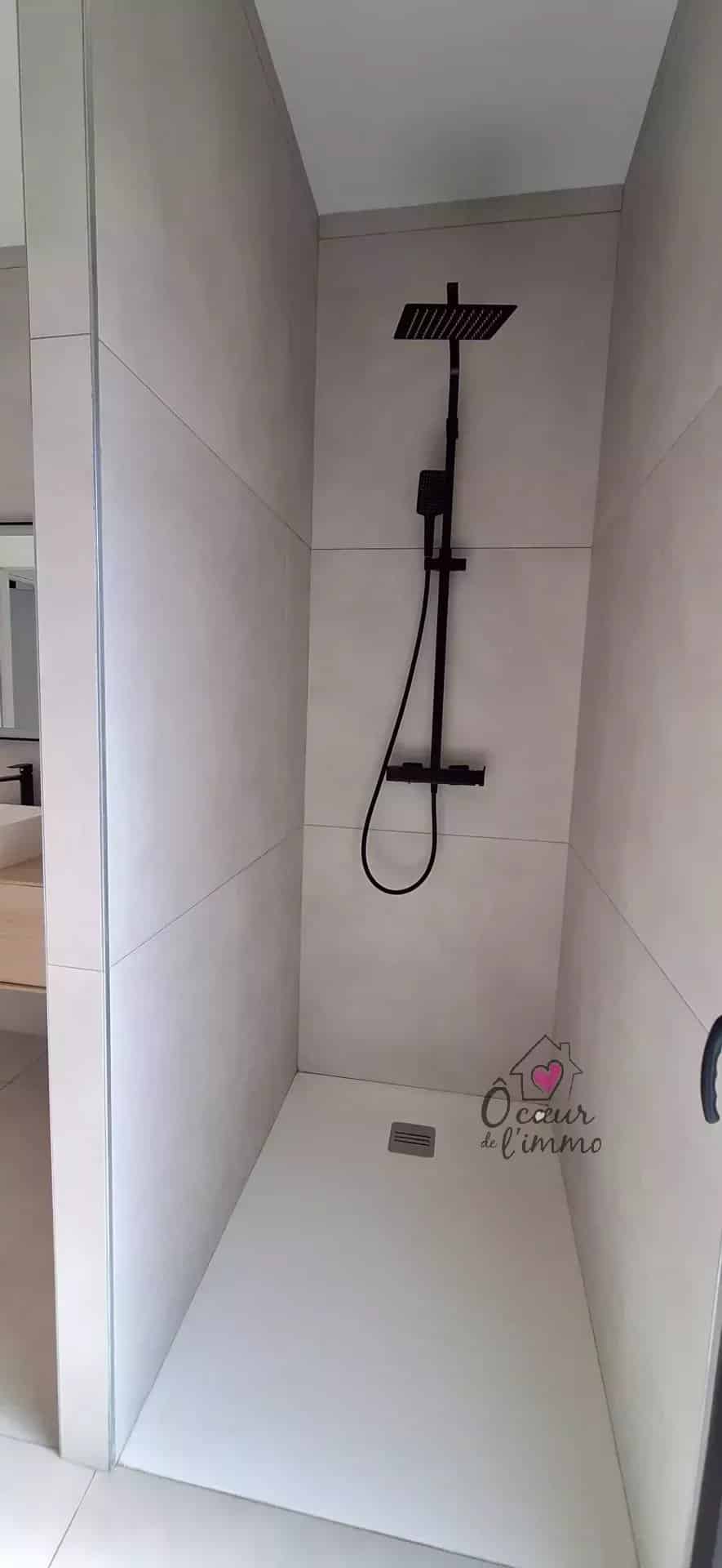 Maison d’architecte : 220m2 sur 900m2 de terrain.