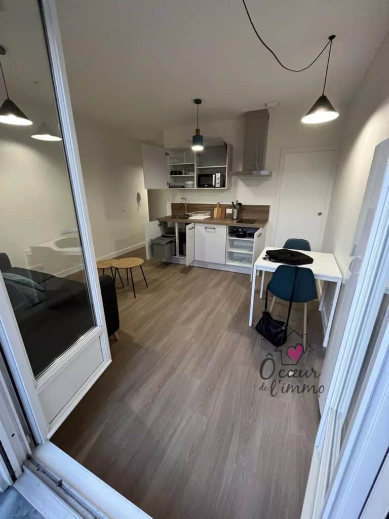 CHOLET – CENTRE VILLE – STUDIO MEUBLE