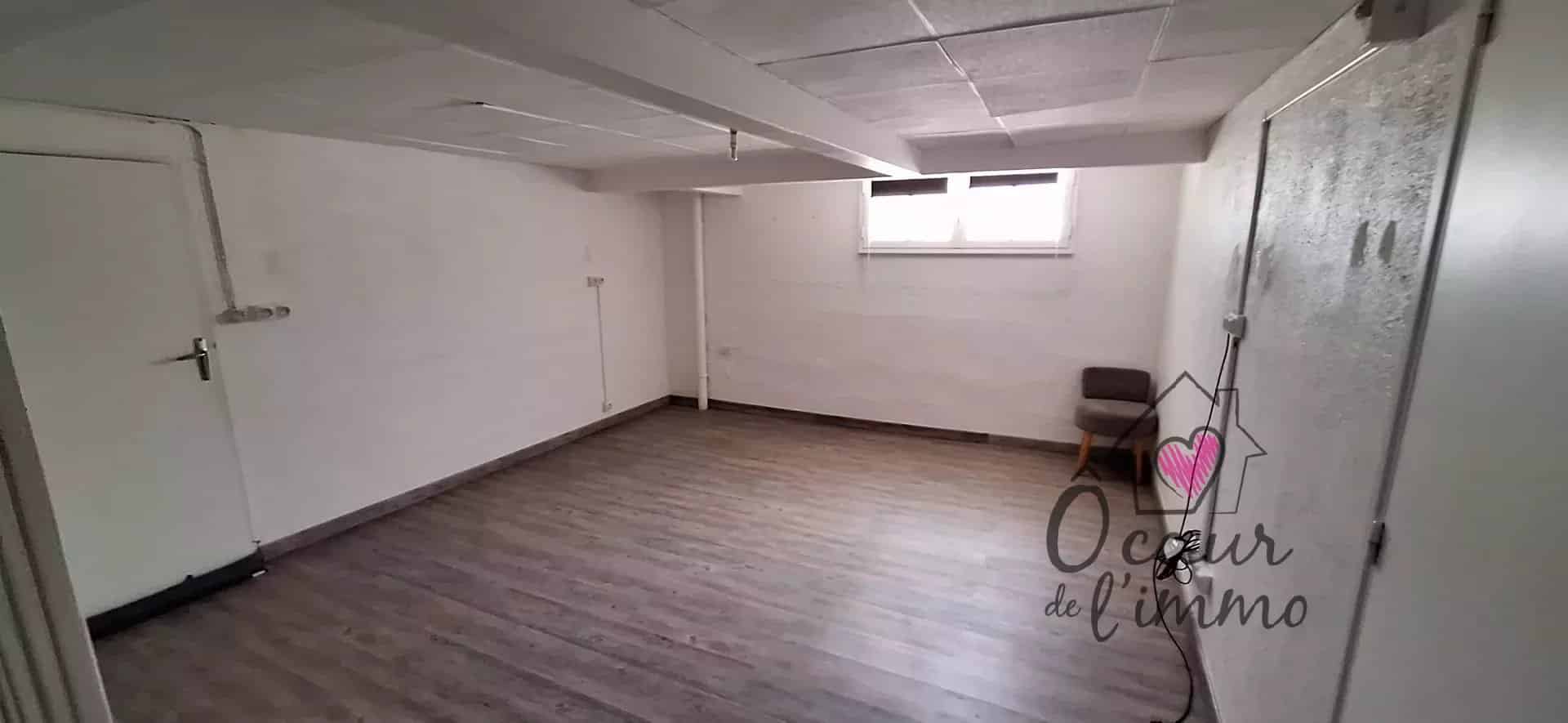 Maison 100m2 : 3 chambres + garage sous sol.