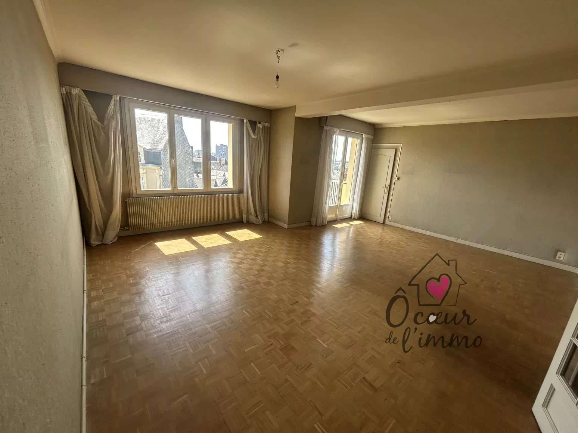 Appartement 3 pièces – 82 m² – Centre-ville