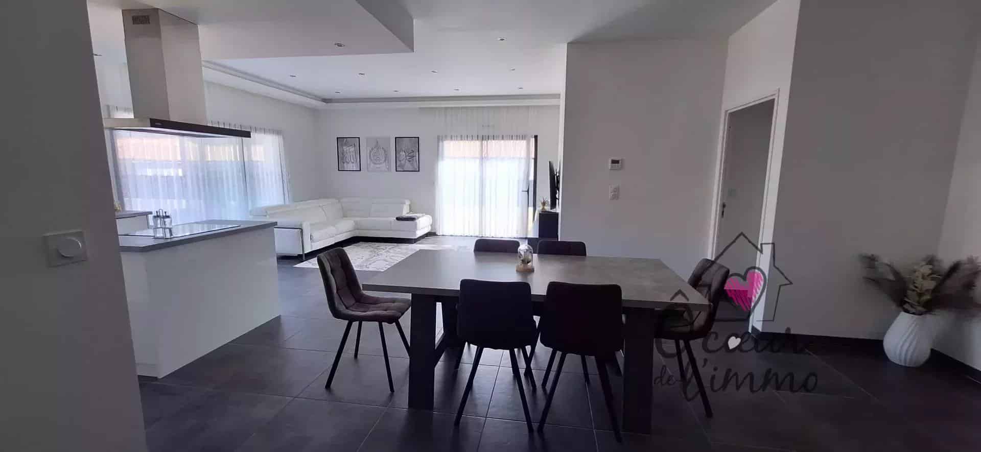 Plain pied  de 118 m2 :  3 chambres