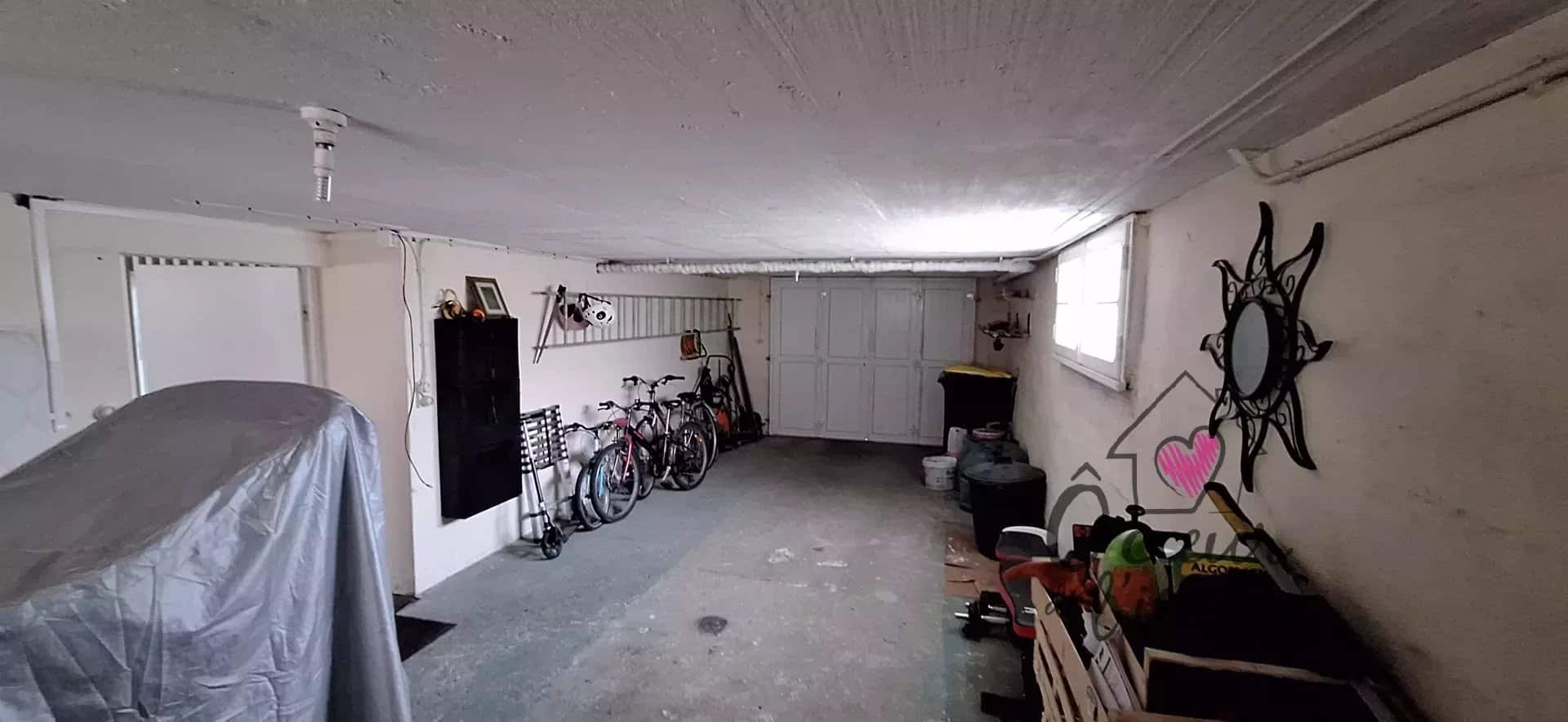 Maison 100m2 : 3 chambres + garage sous sol.