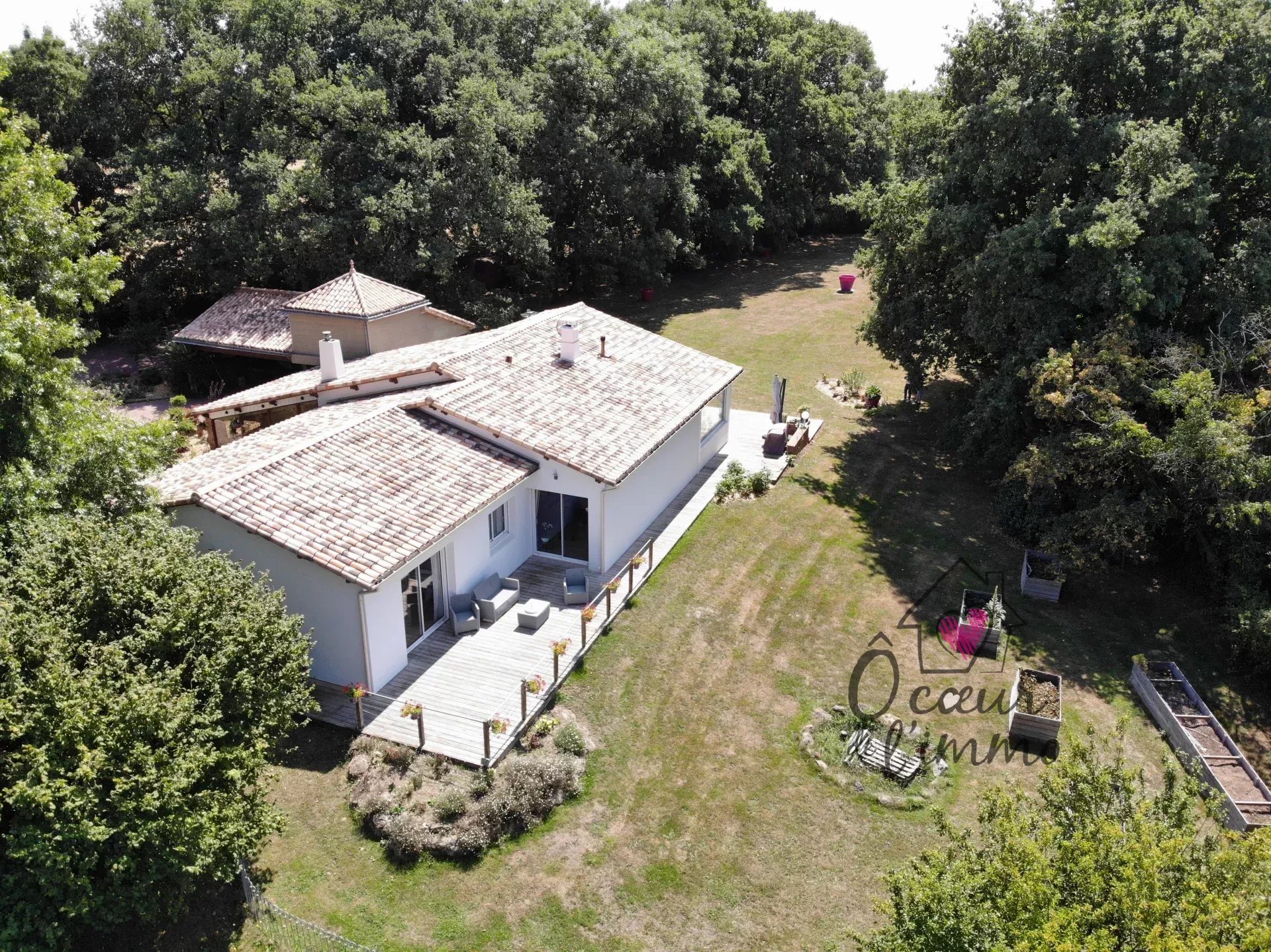 PROPRIÉTÉ AVEC ETANG