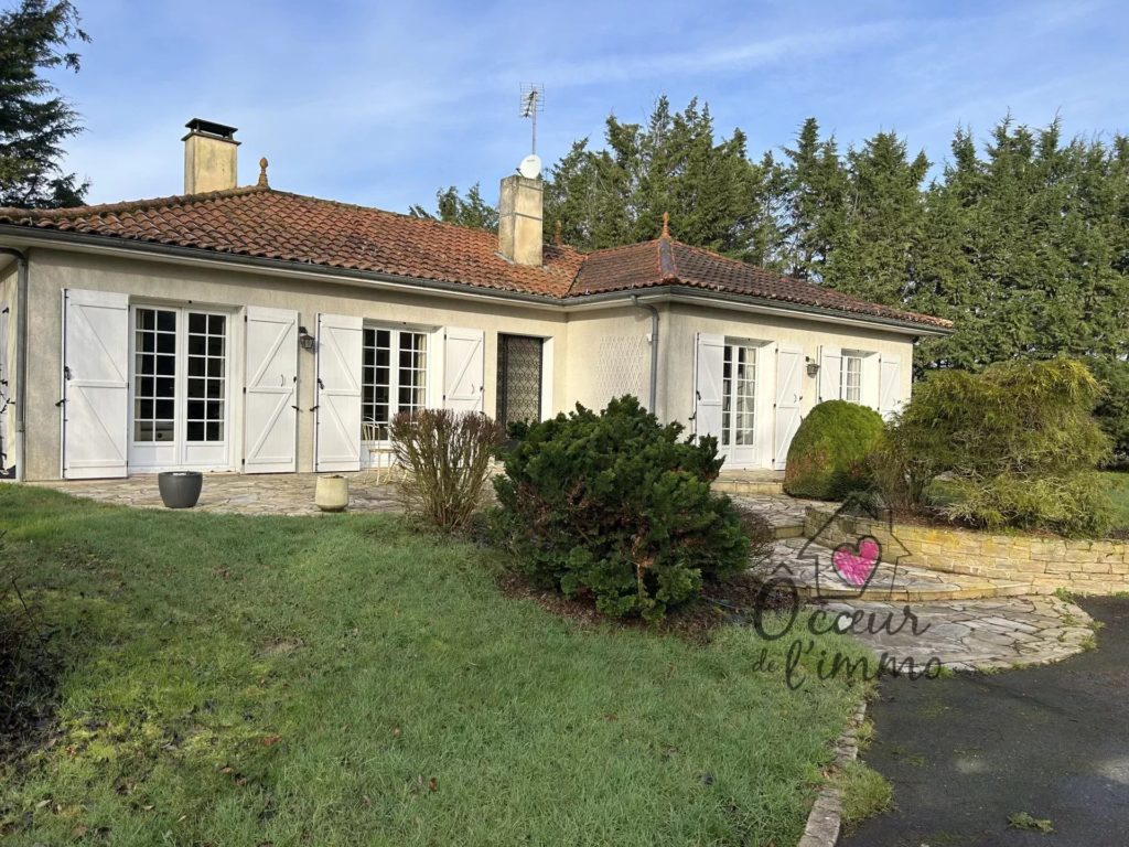 PAVILLON DE 124M2 SUR 4800M² DE TERRAIN