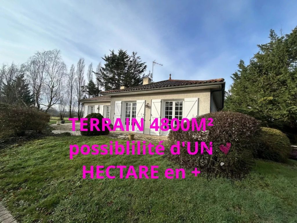 PAVILLON DE 124M2 SUR 4800M² DE TERRAIN