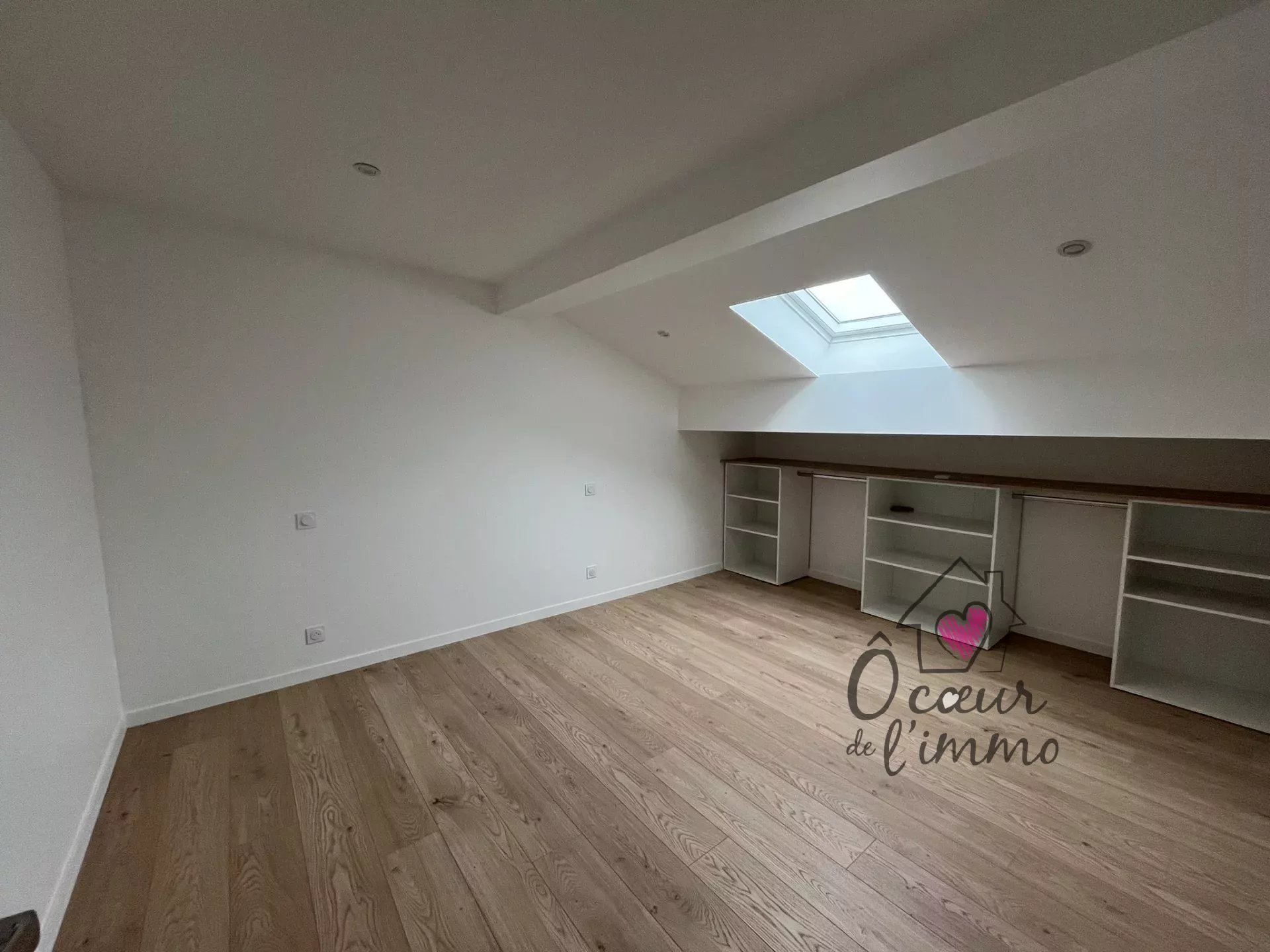 BEGROLLES EN MAUGES MAISON T5