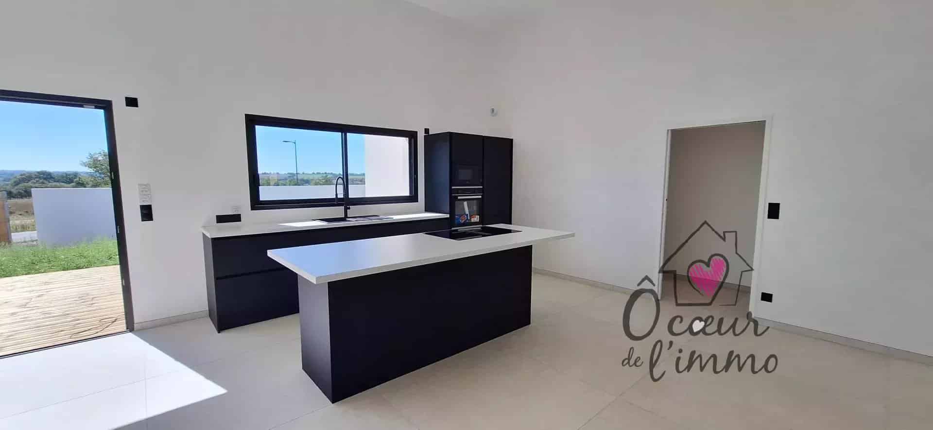 Nouveau :  Plain pied 4 chambres :144m2 + garage