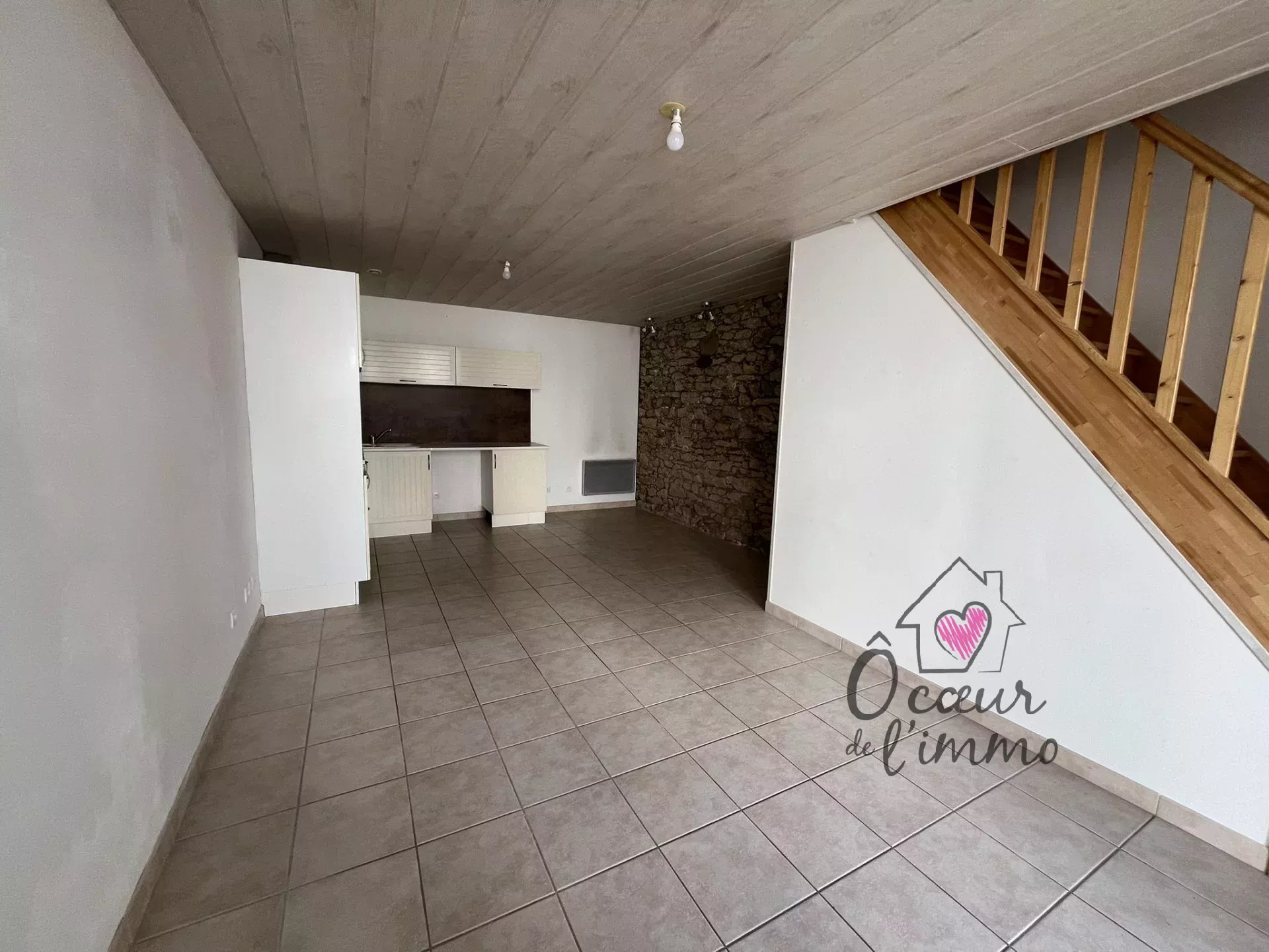 AXE CHOLET-NANTES, COMMUNE DE ROUSSAY, MAISON T3 DE BOURG