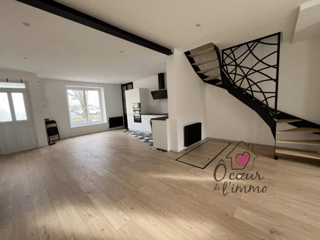 BEGROLLES EN MAUGES MAISON T5